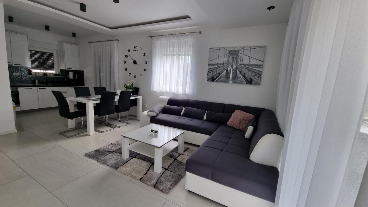 Holiday House Gavran ヴォディツェ エクステリア 写真